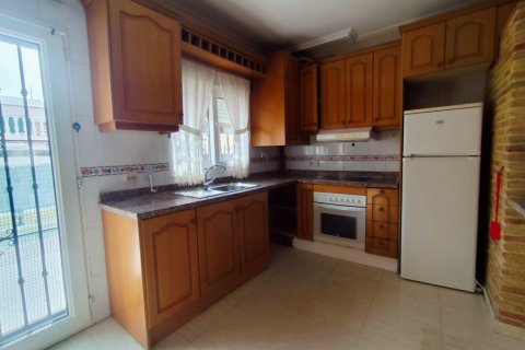 Townhouse for sale Alicante, Spain 2 bedrooms, 106 sq.m. No. 128936 - photo 7