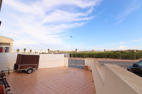 Villa en venta Alicante, España 3 dormitorios, 95 m2 No. 125697 - foto 3