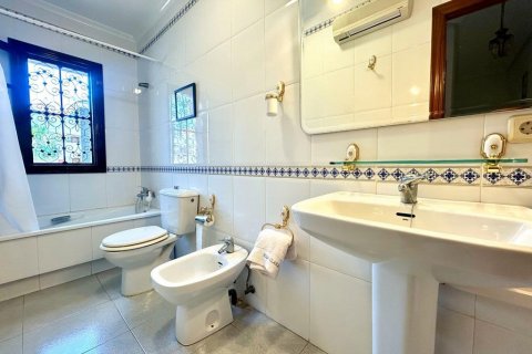 Villa for sale La Zenia, Alicante, Spain 4 bedrooms, 184 sq.m. No. 125695 - photo 16