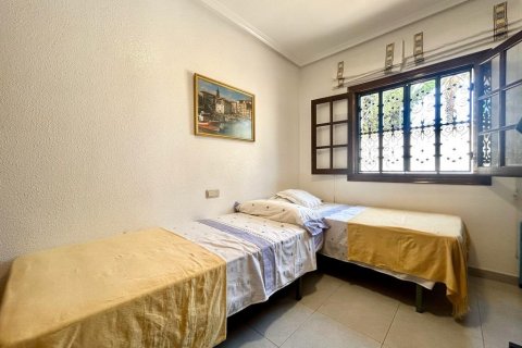 Villa for sale La Zenia, Alicante, Spain 4 bedrooms, 184 sq.m. No. 125695 - photo 17