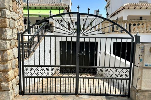 Villa for sale La Zenia, Alicante, Spain 4 bedrooms, 184 sq.m. No. 125695 - photo 29