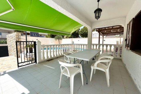 Villa for sale La Zenia, Alicante, Spain 4 bedrooms, 184 sq.m. No. 125695 - photo 4