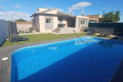 Villa à vendre Torrevieja, Alicante, Espagne, 3 chambres, 132 m2 No. 125693 - photo 4