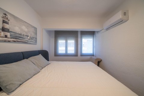 Apartment for rent Alicante, Spain 1 bedroom, 62 sq.m. No. 127271 - photo 15