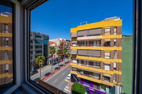 Apartment for rent Alicante, Spain 1 bedroom, 62 sq.m. No. 127271 - photo 22