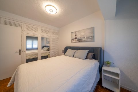 Apartment for rent Alicante, Spain 1 bedroom, 62 sq.m. No. 127271 - photo 14