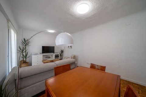 Apartment for rent Alicante, Spain 1 bedroom, 62 sq.m. No. 127271 - photo 10