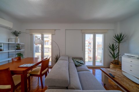 Apartment for rent Alicante, Spain 1 bedroom, 62 sq.m. No. 127271 - photo 1