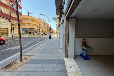 Liikekiinteistö vuokrattavana Alicante, Espanja , 87 m2 No. 127270 - kuva 2
