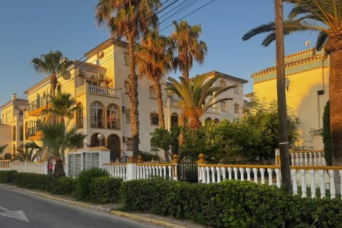 Apartment for sale Torrevieja, Alicante, Spain 3 bedrooms,  No. 130615 - photo 21