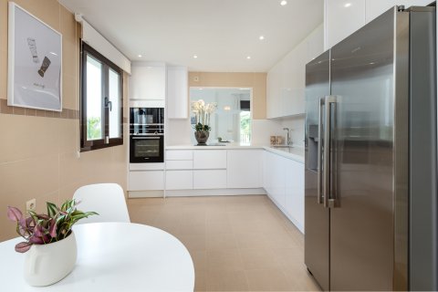 Продажа виллы в Эстепона, Малага, Испания 3 спальни, 170м2 №123718 - фото 15