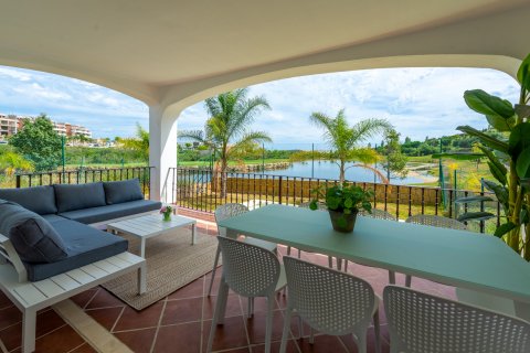 Продажа виллы в Эстепона, Малага, Испания 3 спальни, 170м2 №123718 - фото 16