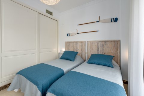 Продажа виллы в Эстепона, Малага, Испания 3 спальни, 170м2 №123718 - фото 27