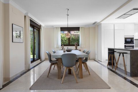 Продажа виллы в Эстепона, Малага, Испания 3 спальни, 170м2 №123718 - фото 18