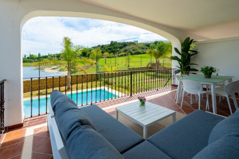 Продажа виллы в Эстепона, Малага, Испания 3 спальни, 170м2 №123718 - фото 8