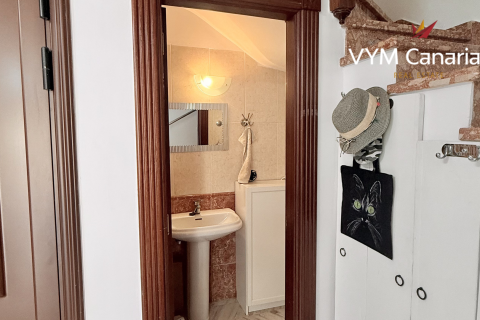 Kaupunkipientalo myytävänä Adeje, Tenerife, Espanja, 3 makuuhuonetta, 90 m2 No. 132732 - kuva 13