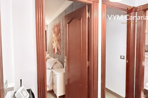 Kaupunkipientalo myytävänä Adeje, Tenerife, Espanja, 3 makuuhuonetta, 90 m2 No. 132732 - kuva 28