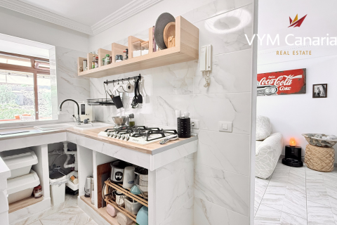 Kaupunkipientalo myytävänä Adeje, Tenerife, Espanja, 3 makuuhuonetta, 90 m2 No. 132732 - kuva 11