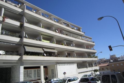 Apartment for sale Calpe, Alicante, Spain 2 bedrooms, 90 sq.m. No. 132734 - photo 2
