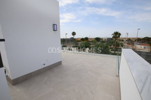 Villa till salu Pilar de la Horadada, Alicante, Spanien 3 sovrum, 176 kvm. Nr. 120878 - foto 16