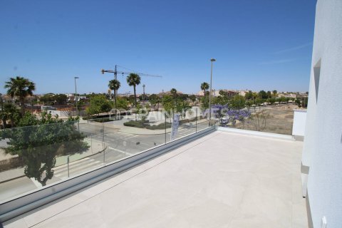 Villa till salu Pilar de la Horadada, Alicante, Spanien 3 sovrum, 176 kvm. Nr. 120878 - foto 15