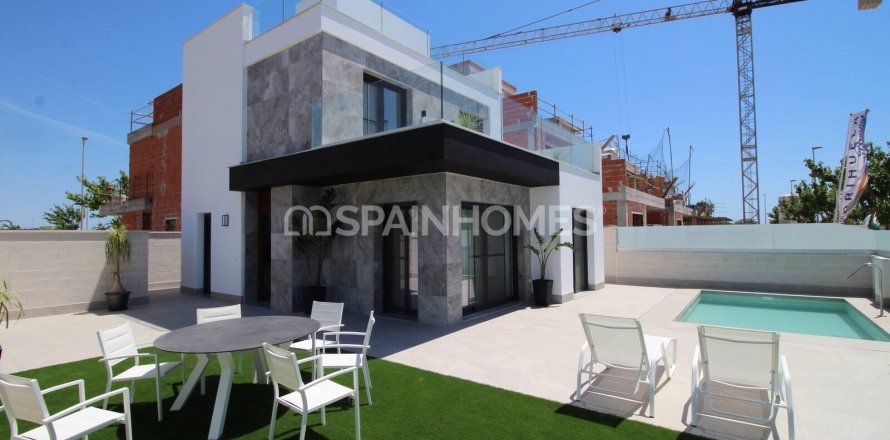 Villa Pilar de la Horadada, Alicante, Spanien 3 sovrum, 176 kvm. Nr. 120878