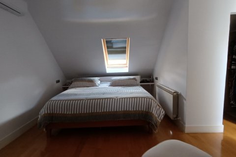 Аренда таухауса в Алкобендас, Мадрид, Испания 5 спален, 270м2 №121559 - фото 22