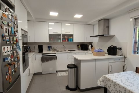 Аренда таухауса в Алкобендас, Мадрид, Испания 5 спален, 270м2 №121559 - фото 30