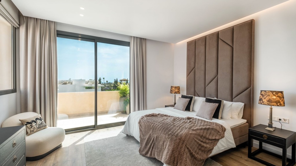 Villa in Malaga, Spain 4 bedrooms, 235 sq.m. No. 121558