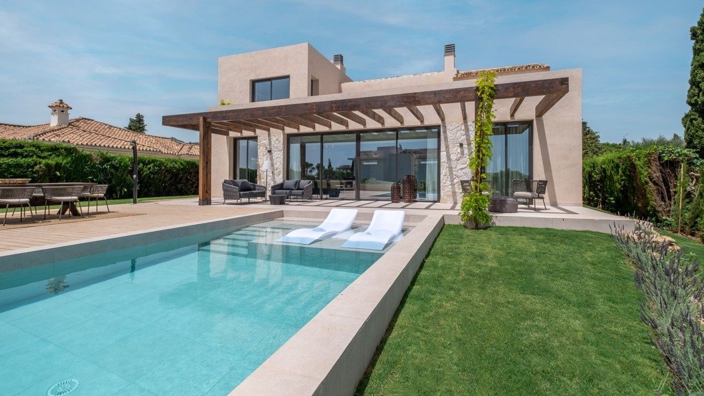 Villa in Malaga, Spain 4 bedrooms, 235 sq.m. No. 121558