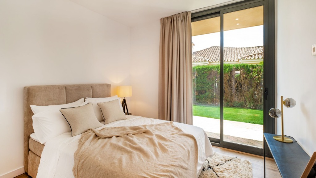 Villa in Malaga, Spain 4 bedrooms, 235 sq.m. No. 121558