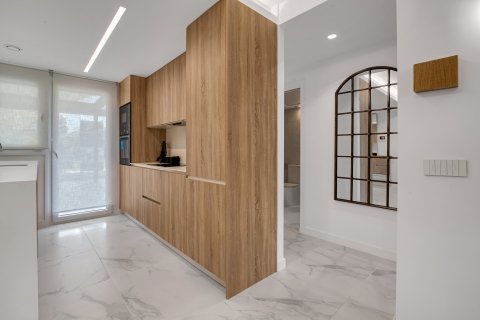 Продажа квартиры в Торревьеха, Аликанте, Испания 2 спальни, 91м2 №122955 - фото 28