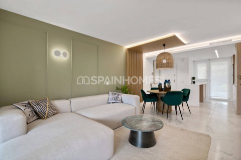 Продажа квартиры в Ориуэла, Аликанте, Испания 3 спальни, 98м2 №124691 - фото 15