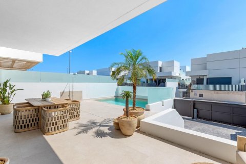 Villa till salu Dolores, Alicante, Spanien 3 sovrum, 145 kvm. Nr. 131431 - foto 24