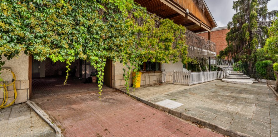Villa Pozuelo de Alarcon, Madrid, Espagne 6 chambres, 779 m2 No. 124515