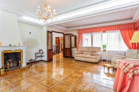Villa à vendre Pozuelo de Alarcon, Madrid, Espagne, 6 chambres, 779 m2 No. 124515 - photo 3