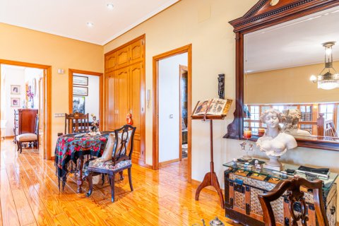 Продажа виллы в Лас-Розас де Мадрид, Мадрид, Испания 4 спальни, 550м2 №124517 - фото 16