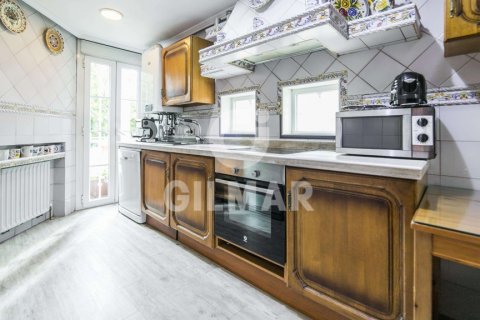 Villa in vendita Madrid, Spagna 7 camere da letto, 200 mq. N° 124518 - foto 20