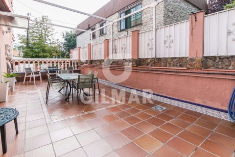 Villa in vendita Madrid, Spagna 7 camere da letto, 200 mq. N° 124518 - foto 11