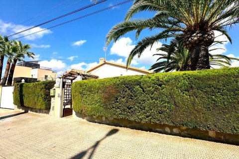 Villa for sale Alicante, Spain 3 bedrooms, 141 sq.m. No. 131618 - photo 2