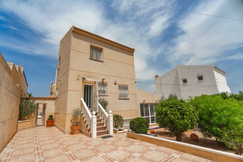 Villa till salu Ciudad Quesada, Alicante, Spanien 5 sovrum, 200 kvm. Nr. 131619 - foto 4