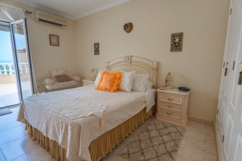 Villa till salu Ciudad Quesada, Alicante, Spanien 5 sovrum, 200 kvm. Nr. 131619 - foto 25