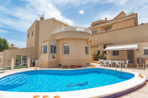 Villa till salu Ciudad Quesada, Alicante, Spanien 5 sovrum, 200 kvm. Nr. 131619 - foto 1