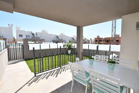 Bungalow en venta San Miguel de Salinas, Alicante, España 2 dormitorios, 75 m2 No. 131768 - foto 7