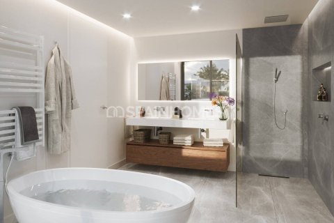 Apartamento en venta en Estepona, Málaga, España 3 dormitorios, 130 m2 No. 132861 - foto 11