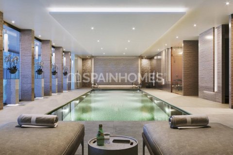 Apartamento en venta en Estepona, Málaga, España 3 dormitorios, 130 m2 No. 132861 - foto 9