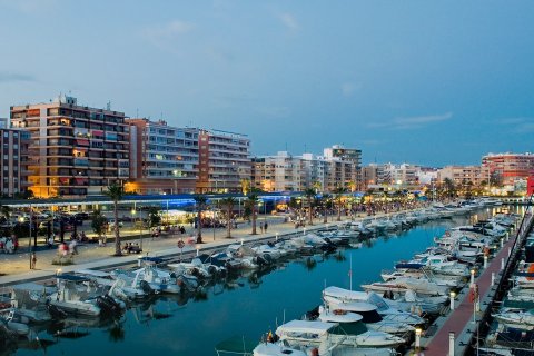 Dzīvoklis pārdošanā Santa Pola, Alicante, Spānijā 2 istabas, 146 m2 Nr. 122882 - attēls 3