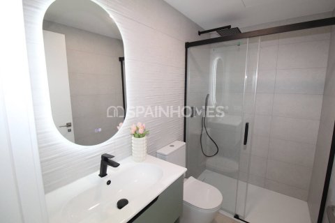 Apartment for sale in Benidorm, Alicante, Spain 2 bedrooms, 82 sq.m. No. 121856 - photo 26