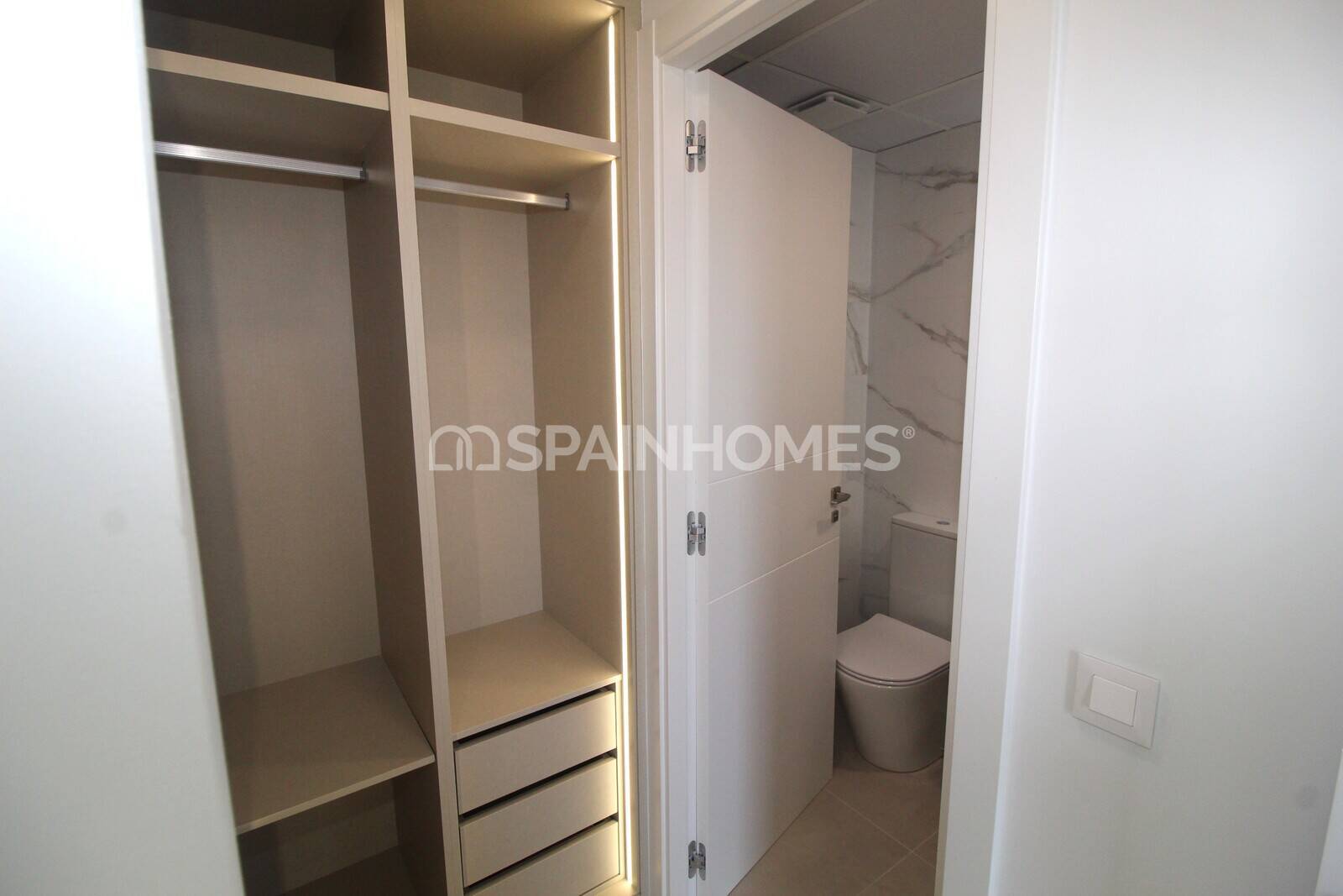 Penthouse in Benidorm, Alicante, Spain 2 bedrooms, 85 sq.m. No. 121858