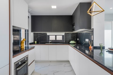Продажа бунгало в Сан-Мигель-де-Салинас, Аликанте, Испания 3 спальни, 169м2 №123514 - фото 8